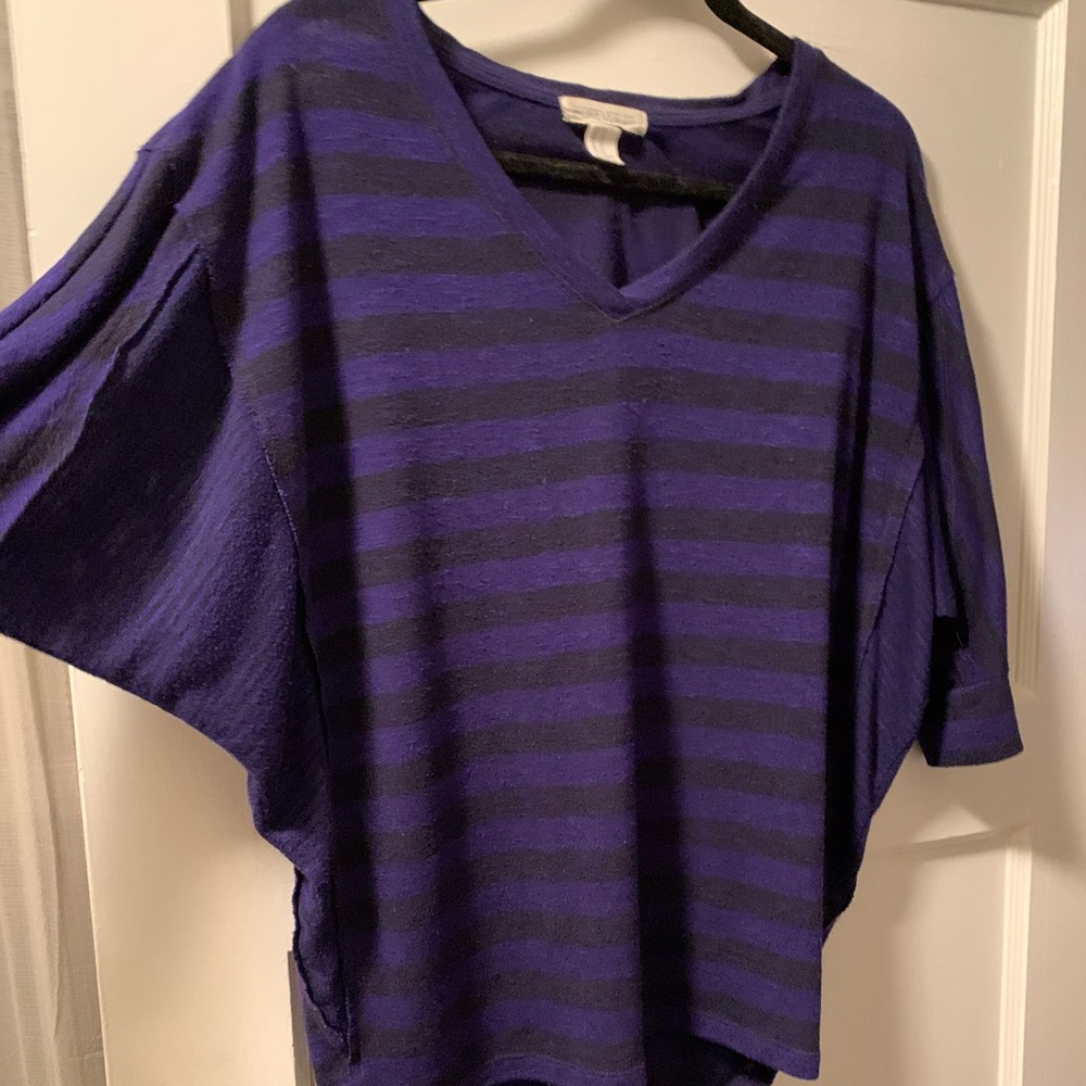Women’s mid sleeve bat wing top